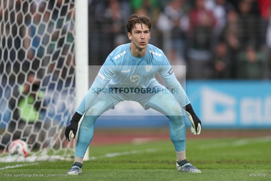 sport, action, Schweinfurt, Sachs-Stadion, Regionalliga Bayern, Fussball, FCS, FCB, FC Bayern München II, BFV, 29. Spieltag, 17.04.2025, 1. FC Schweinfurt 1905 - Bild-ID: 2479318