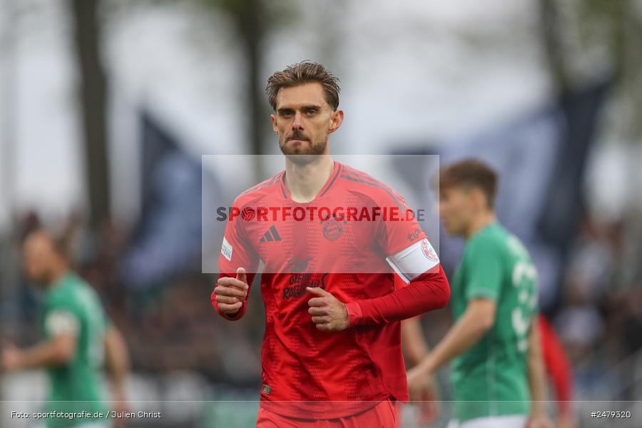 sport, action, Schweinfurt, Sachs-Stadion, Regionalliga Bayern, Fussball, FCS, FCB, FC Bayern München II, BFV, 29. Spieltag, 17.04.2025, 1. FC Schweinfurt 1905 - Bild-ID: 2479320