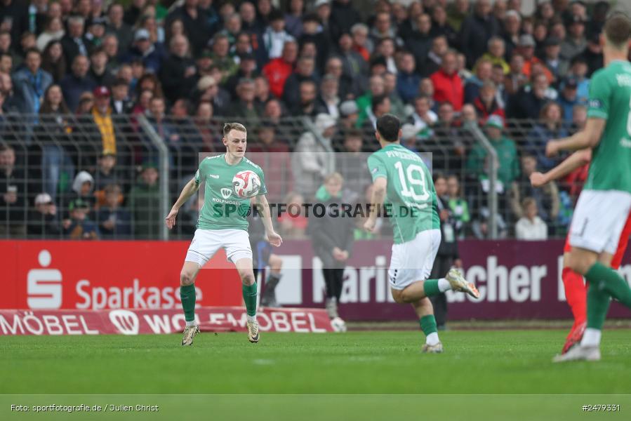 sport, action, Schweinfurt, Sachs-Stadion, Regionalliga Bayern, Fussball, FCS, FCB, FC Bayern München II, BFV, 29. Spieltag, 17.04.2025, 1. FC Schweinfurt 1905 - Bild-ID: 2479331 sport, action, Schweinfurt, Sachs-Stadion, Regionalliga Bayern, Fussball, FCS, FCB, FC Bayern München II, BFV, 29. Spieltag, 17.04.2025, 1. FC Schweinfurt 1905 - Bild-ID: 2479331