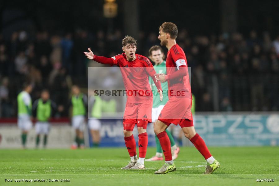 sport, action, Schweinfurt, Sachs-Stadion, Regionalliga Bayern, Fussball, FCS, FCB, FC Bayern München II, BFV, 29. Spieltag, 17.04.2025, 1. FC Schweinfurt 1905 - Bild-ID: 2479568