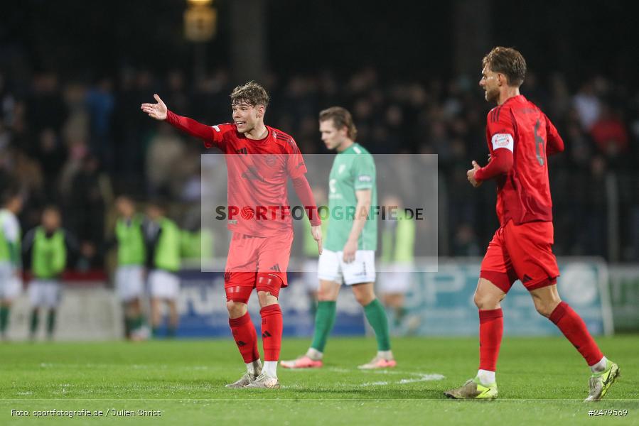 sport, action, Schweinfurt, Sachs-Stadion, Regionalliga Bayern, Fussball, FCS, FCB, FC Bayern München II, BFV, 29. Spieltag, 17.04.2025, 1. FC Schweinfurt 1905 - Bild-ID: 2479569