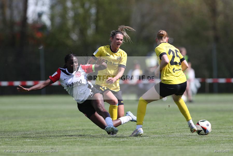 Sportanlage Erlbachweg 9, Sachsen b. Ansbach, 20.04.2025, sport, action, DFB, 2. Frauen-Bundesliga, 22. Spieltag, SGE, SVW, Eintracht Frankfurt II, SV 67 Weinberg - Bild-ID: 2480427 Sportanlage Erlbachweg 9, Sachsen b. Ansbach, 20.04.2025, sport, action, DFB, 2. Frauen-Bundesliga, 22. Spieltag, SGE, SVW, Eintracht Frankfurt II, SV 67 Weinberg - Bild-ID: 2480427