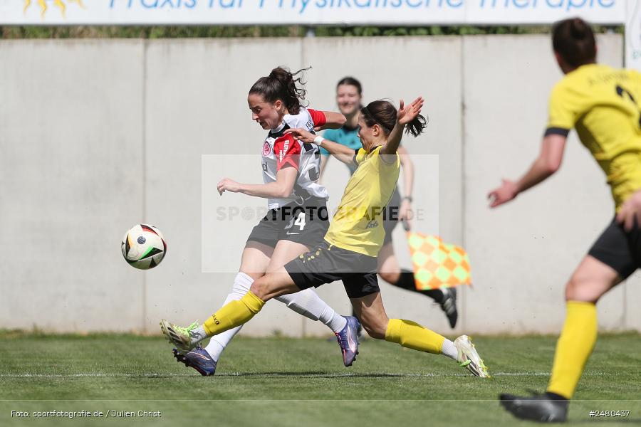 Sportanlage Erlbachweg 9, Sachsen b. Ansbach, 20.04.2025, sport, action, DFB, 2. Frauen-Bundesliga, 22. Spieltag, SGE, SVW, Eintracht Frankfurt II, SV 67 Weinberg - Bild-ID: 2480437 Sportanlage Erlbachweg 9, Sachsen b. Ansbach, 20.04.2025, sport, action, DFB, 2. Frauen-Bundesliga, 22. Spieltag, SGE, SVW, Eintracht Frankfurt II, SV 67 Weinberg - Bild-ID: 2480437