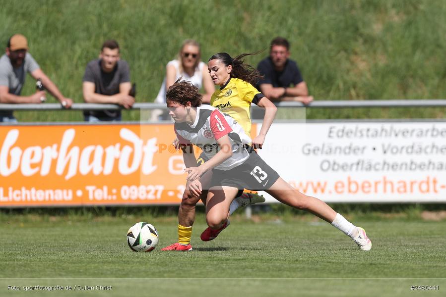Sportanlage Erlbachweg 9, Sachsen b. Ansbach, 20.04.2025, sport, action, DFB, 2. Frauen-Bundesliga, 22. Spieltag, SGE, SVW, Eintracht Frankfurt II, SV 67 Weinberg - Bild-ID: 2480441 Sportanlage Erlbachweg 9, Sachsen b. Ansbach, 20.04.2025, sport, action, DFB, 2. Frauen-Bundesliga, 22. Spieltag, SGE, SVW, Eintracht Frankfurt II, SV 67 Weinberg - Bild-ID: 2480441
