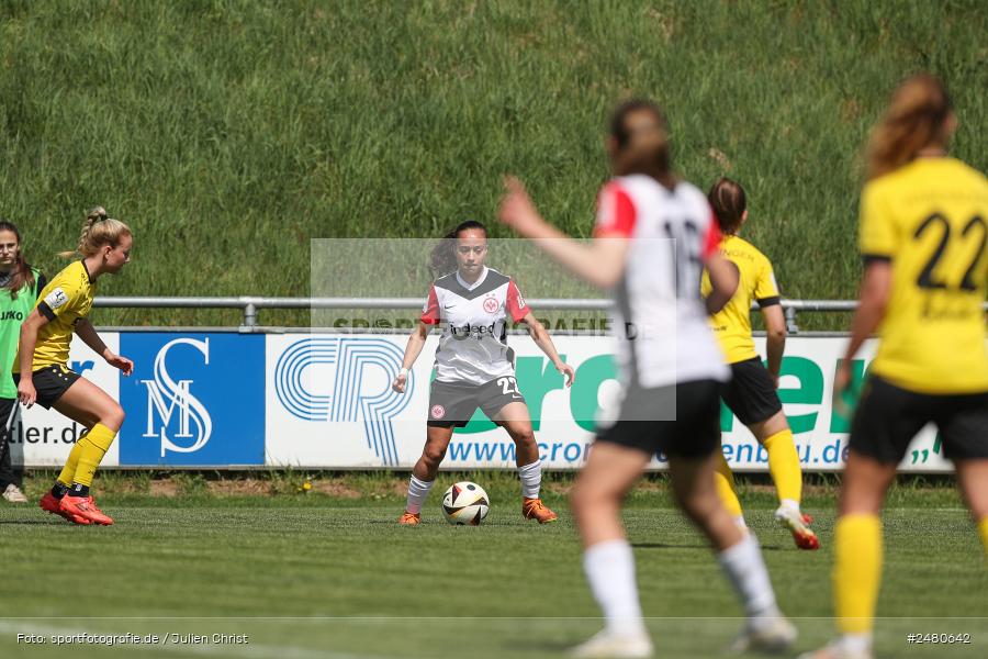 sport, action, Sportanlage Erlbachweg 9, Sachsen b. Ansbach, SVW, SV 67 Weinberg, SGE, Eintracht Frankfurt II, DFB, 22. Spieltag, 20.04.2025, 2. Frauen-Bundesliga - Bild-ID: 2480642