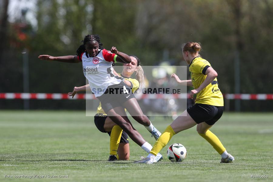 sport, action, Sportanlage Erlbachweg 9, Sachsen b. Ansbach, SVW, SV 67 Weinberg, SGE, Eintracht Frankfurt II, DFB, 22. Spieltag, 20.04.2025, 2. Frauen-Bundesliga - Bild-ID: 2480652