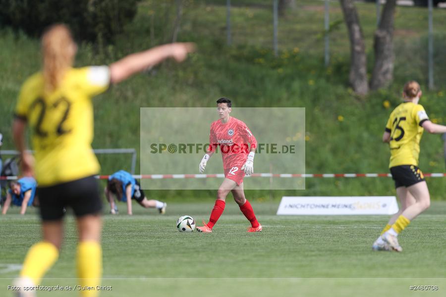 sport, action, Sportanlage Erlbachweg 9, Sachsen b. Ansbach, SVW, SV 67 Weinberg, SGE, Eintracht Frankfurt II, DFB, 22. Spieltag, 20.04.2025, 2. Frauen-Bundesliga - Bild-ID: 2480708