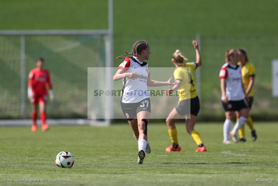 sport, action, Sportanlage Erlbachweg 9, Sachsen b. Ansbach, SVW, SV 67 Weinberg, SGE, Eintracht Frankfurt II, DFB, 22. Spieltag, 20.04.2025, 2. Frauen-Bundesliga - Bild-ID: 2480918 sport, action, Sportanlage Erlbachweg 9, Sachsen b. Ansbach, SVW, SV 67 Weinberg, SGE, Eintracht Frankfurt II, DFB, 22. Spieltag, 20.04.2025, 2. Frauen-Bundesliga - Bild-ID: 2480918