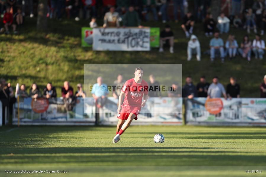 NGN Arena, Aubstadt, 23.04.2025, sport, action, Fussball, BFV, Nachholspieltag, 26. Spieltag, Regionalliga Bayern, FCB, AUB, FC Bayern München II, TSV Aubstadt - Bild-ID: 2481752 NGN Arena, Aubstadt, 23.04.2025, sport, action, Fussball, BFV, Nachholspieltag, 26. Spieltag, Regionalliga Bayern, FCB, AUB, FC Bayern München II, TSV Aubstadt - Bild-ID: 2481752