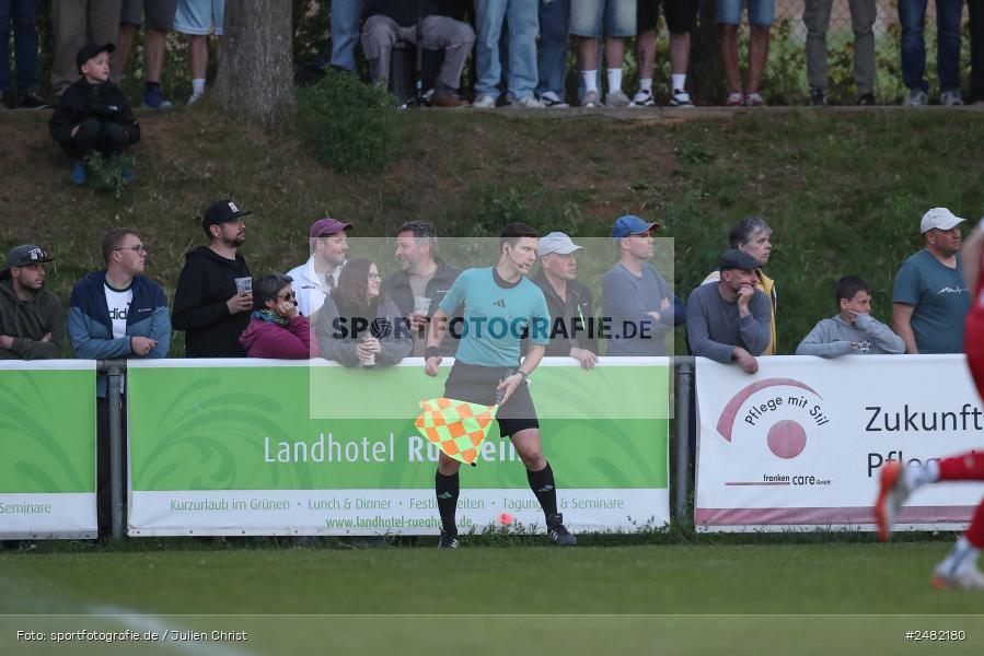 sport, action, TSV Aubstadt, Regionalliga Bayern, Nachholspieltag, NGN Arena, Fussball, FCB, FC Bayern München II, BFV, Aubstadt, AUB, 26. Spieltag, 23.04.2025 - Bild-ID: 2482180