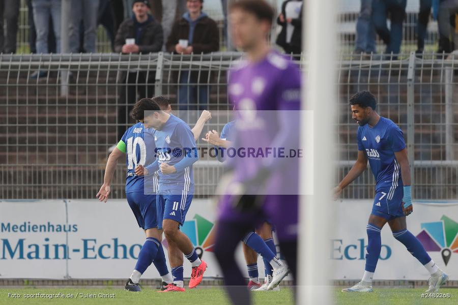 Stadion am Schönbusch, Aschaffenburg, 25.04.2025, sport, action, Fussball, BFV, 31. Spieltag, Regionalliga Bayern, FCS, SVA, 1. FC Schweinfurt 1905, SV Viktoria Aschaffenburg - Bild-ID: 2482268
