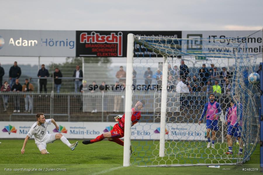 sport, action, Stadion am Schönbusch, SVA, SV Viktoria Aschaffenburg, Regionalliga Bayern, Fussball, FCS, BFV, Aschaffenburg, 31. Spieltag, 25.04.2025, 1. FC Schweinfurt 1905 - Bild-ID: 2482319 sport, action, Stadion am Schönbusch, SVA, SV Viktoria Aschaffenburg, Regionalliga Bayern, Fussball, FCS, BFV, Aschaffenburg, 31. Spieltag, 25.04.2025, 1. FC Schweinfurt 1905 - Bild-ID: 2482319