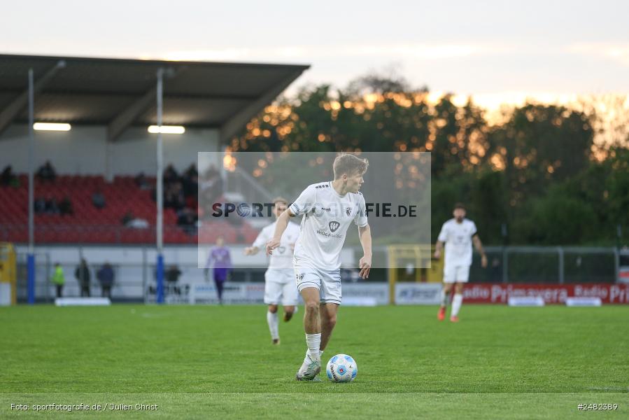 sport, action, Stadion am Schönbusch, SVA, SV Viktoria Aschaffenburg, Regionalliga Bayern, Fussball, FCS, BFV, Aschaffenburg, 31. Spieltag, 25.04.2025, 1. FC Schweinfurt 1905 - Bild-ID: 2482389 sport, action, Stadion am Schönbusch, SVA, SV Viktoria Aschaffenburg, Regionalliga Bayern, Fussball, FCS, BFV, Aschaffenburg, 31. Spieltag, 25.04.2025, 1. FC Schweinfurt 1905 - Bild-ID: 2482389