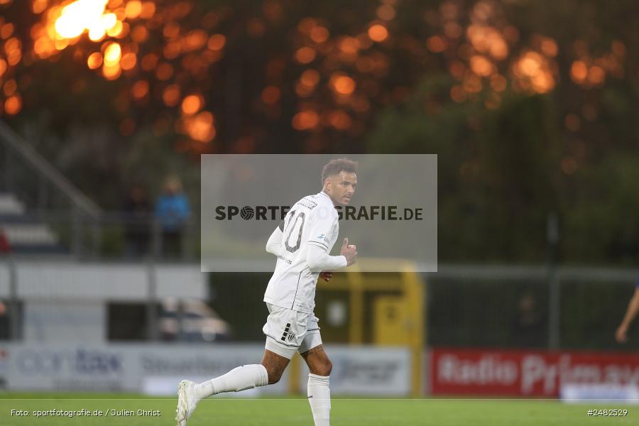 sport, action, Stadion am Schönbusch, SVA, SV Viktoria Aschaffenburg, Regionalliga Bayern, Fussball, FCS, BFV, Aschaffenburg, 31. Spieltag, 25.04.2025, 1. FC Schweinfurt 1905 - Bild-ID: 2482529 sport, action, Stadion am Schönbusch, SVA, SV Viktoria Aschaffenburg, Regionalliga Bayern, Fussball, FCS, BFV, Aschaffenburg, 31. Spieltag, 25.04.2025, 1. FC Schweinfurt 1905 - Bild-ID: 2482529