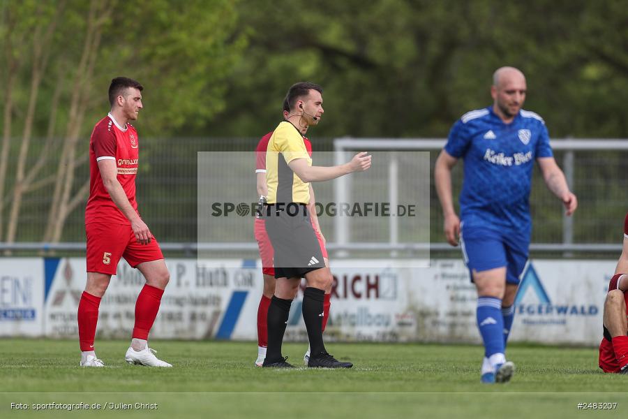 sport, action, TSV Lohr, Sportgelände, SpVgg Hösbach-Bahnhof, Lohr am Main, LOH, HBF, Fussball, Bezirksliga Unterfranken West, BFV, 27. Spieltag, 26.04.2025 - Bild-ID: 2483207