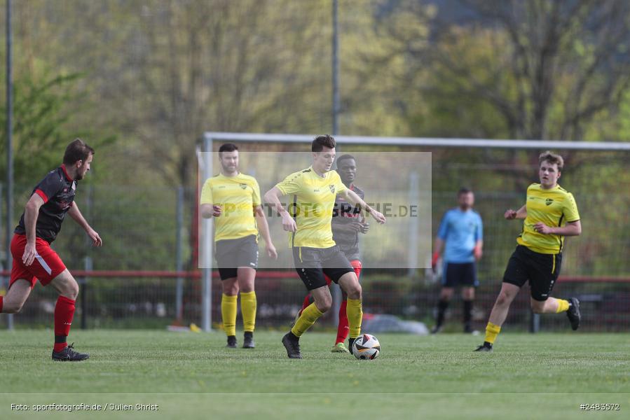 sport, action, Sportgelände, SGB, SG Burgsinn, Kreisklasse Würzburg Gr. 3, Fussball, Burgsinn, BSC Aura, BFV, BCA, 27. Spieltag, 26.04.2025 - Bild-ID: 2483572