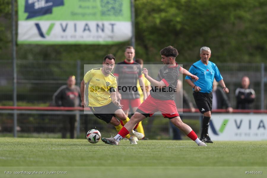 sport, action, Sportgelände, SGB, SG Burgsinn, Kreisklasse Würzburg Gr. 3, Fussball, Burgsinn, BSC Aura, BFV, BCA, 27. Spieltag, 26.04.2025 - Bild-ID: 2483582