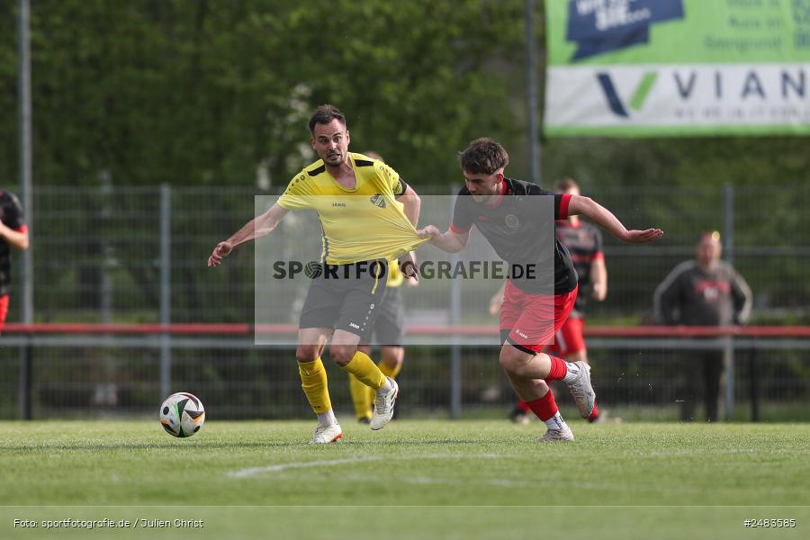 sport, action, Sportgelände, SGB, SG Burgsinn, Kreisklasse Würzburg Gr. 3, Fussball, Burgsinn, BSC Aura, BFV, BCA, 27. Spieltag, 26.04.2025 - Bild-ID: 2483585
