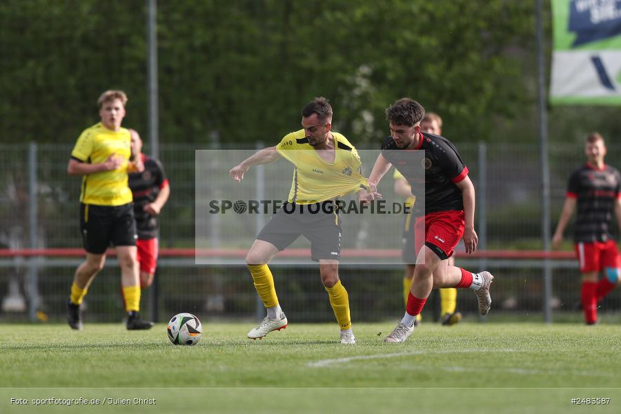 sport, action, Sportgelände, SGB, SG Burgsinn, Kreisklasse Würzburg Gr. 3, Fussball, Burgsinn, BSC Aura, BFV, BCA, 27. Spieltag, 26.04.2025 - Bild-ID: 2483587