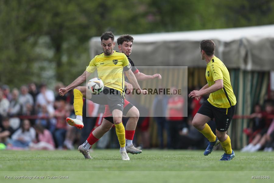sport, action, Sportgelände, SGB, SG Burgsinn, Kreisklasse Würzburg Gr. 3, Fussball, Burgsinn, BSC Aura, BFV, BCA, 27. Spieltag, 26.04.2025 - Bild-ID: 2483598