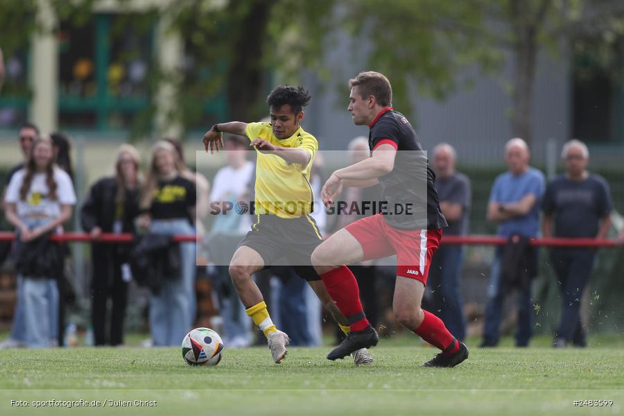 sport, action, Sportgelände, SGB, SG Burgsinn, Kreisklasse Würzburg Gr. 3, Fussball, Burgsinn, BSC Aura, BFV, BCA, 27. Spieltag, 26.04.2025 - Bild-ID: 2483599