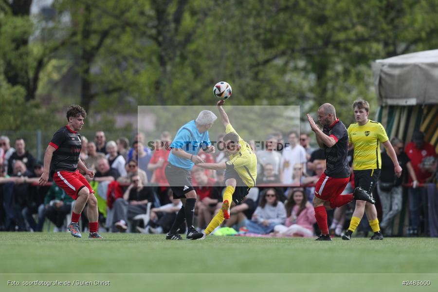 sport, action, Sportgelände, SGB, SG Burgsinn, Kreisklasse Würzburg Gr. 3, Fussball, Burgsinn, BSC Aura, BFV, BCA, 27. Spieltag, 26.04.2025 - Bild-ID: 2483600