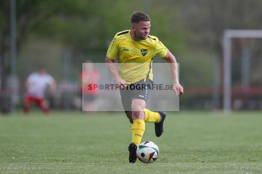 sport, action, Sportgelände, SGB, SG Burgsinn, Kreisklasse Würzburg Gr. 3, Fussball, Burgsinn, BSC Aura, BFV, BCA, 27. Spieltag, 26.04.2025 - Bild-ID: 2483602