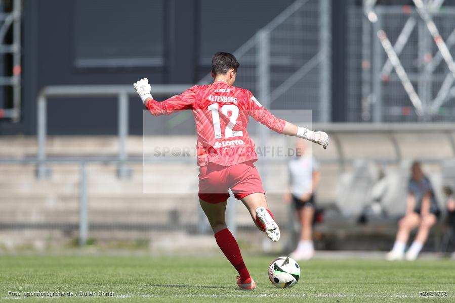 Stadion am Brentanobad, Frankfurt, 27.04.2025, sport, action, Fussball, DFB, 23. Spieltag, 2. Frauen-Bundesliga, SCS, SGE, SC Sand, Eintracht Frankfurt II - Bild-ID: 2483738 Stadion am Brentanobad, Frankfurt, 27.04.2025, sport, action, Fussball, DFB, 23. Spieltag, 2. Frauen-Bundesliga, SCS, SGE, SC Sand, Eintracht Frankfurt II - Bild-ID: 2483738