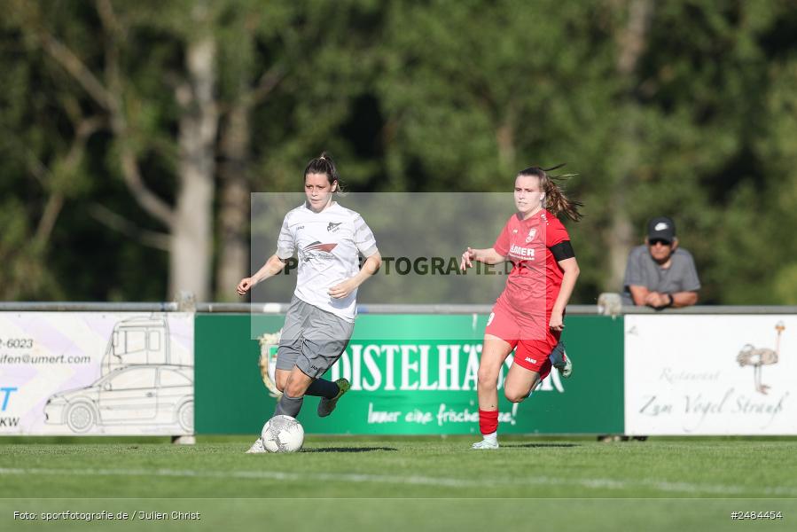 sport, action, Wertheim-Eichel, Verbandsliga, Sportgelände, Fussball, FC Wertheim-Eichel, FC Odenheim, BFV, 21. Spieltag, 01.05.2025 - Bild-ID: 2484454