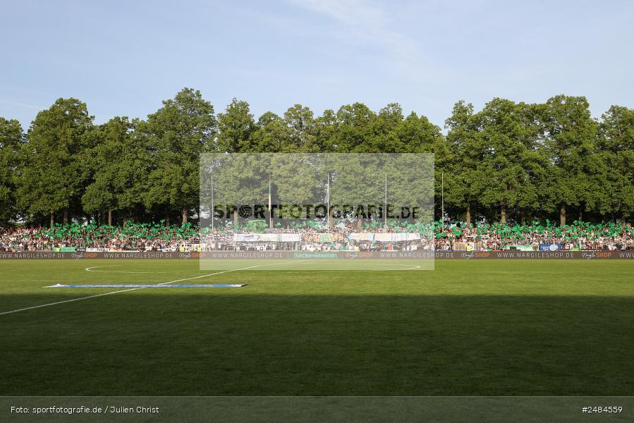 sport, action, Willy Sachs Stadion, Schweinfurt, Regionalliga Bayern, Fussball, FWK, FCS, FC Würzburger Kickers, BFV, 32. Spieltag, 1. FC Schweinfurt 1905, 02.05.2025 - Bild-ID: 2484559