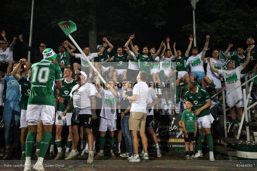 sport, action, Willy Sachs Stadion, Schweinfurt, Regionalliga Bayern, Fussball, FWK, FCS, FC Würzburger Kickers, BFV, 32. Spieltag, 1. FC Schweinfurt 1905, 02.05.2025 - Bild-ID: 2484790