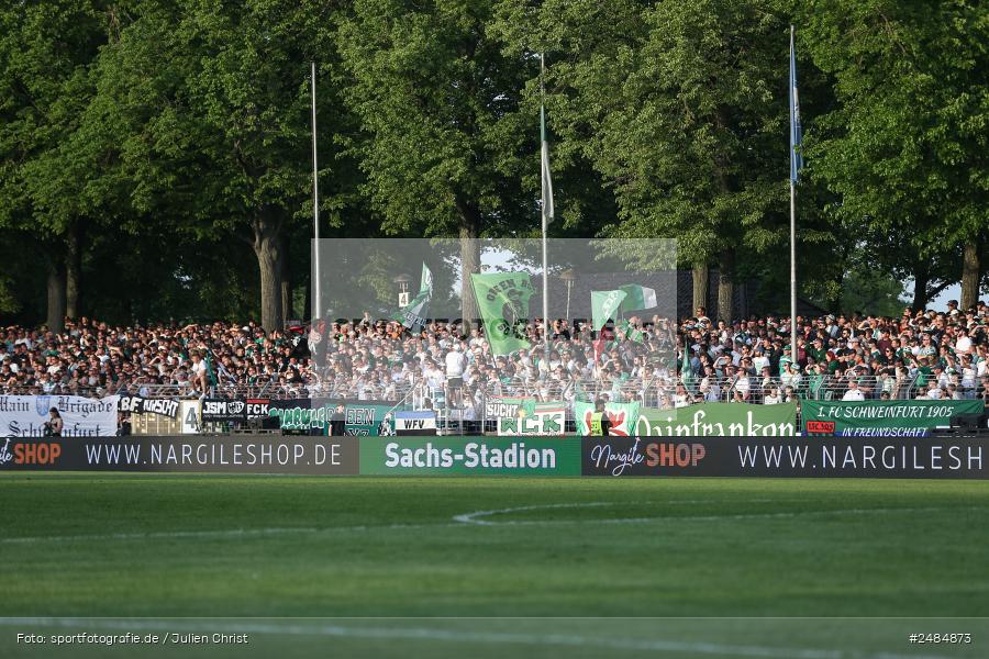 sport, action, Willy Sachs Stadion, Schweinfurt, Regionalliga Bayern, Fussball, FWK, FCS, FC Würzburger Kickers, BFV, 32. Spieltag, 1. FC Schweinfurt 1905, 02.05.2025 - Bild-ID: 2484873
