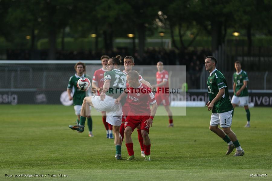 sport, action, Willy Sachs Stadion, Schweinfurt, Regionalliga Bayern, Fussball, FWK, FCS, FC Würzburger Kickers, BFV, 32. Spieltag, 1. FC Schweinfurt 1905, 02.05.2025 - Bild-ID: 2484905