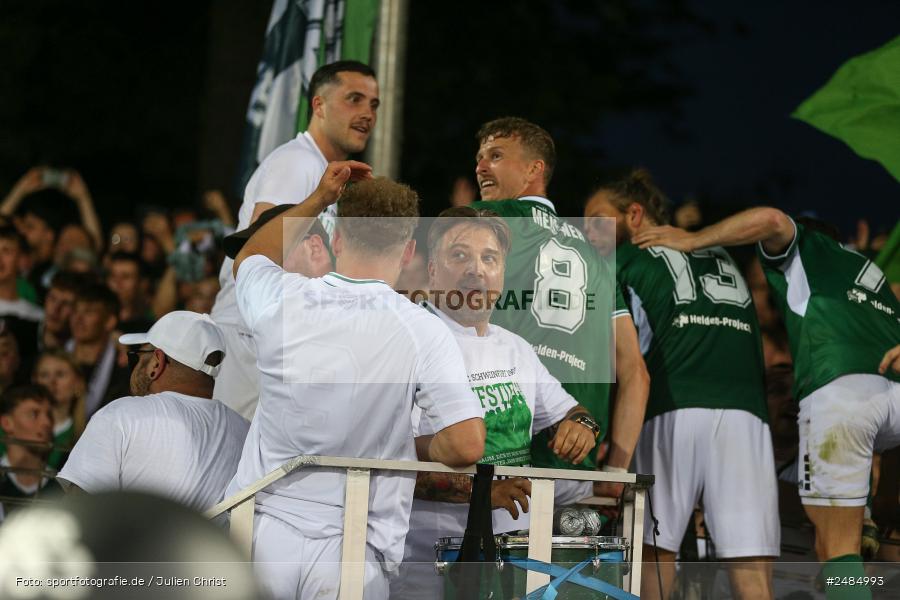 sport, action, Willy Sachs Stadion, Schweinfurt, Regionalliga Bayern, Fussball, FWK, FCS, FC Würzburger Kickers, BFV, 32. Spieltag, 1. FC Schweinfurt 1905, 02.05.2025 - Bild-ID: 2484993
