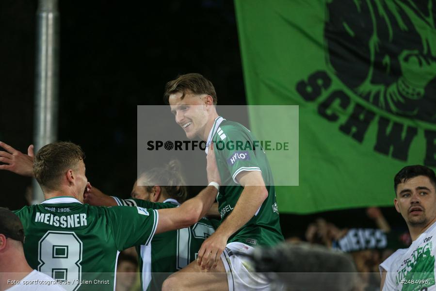 sport, action, Willy Sachs Stadion, Schweinfurt, Regionalliga Bayern, Fussball, FWK, FCS, FC Würzburger Kickers, BFV, 32. Spieltag, 1. FC Schweinfurt 1905, 02.05.2025 - Bild-ID: 2484996