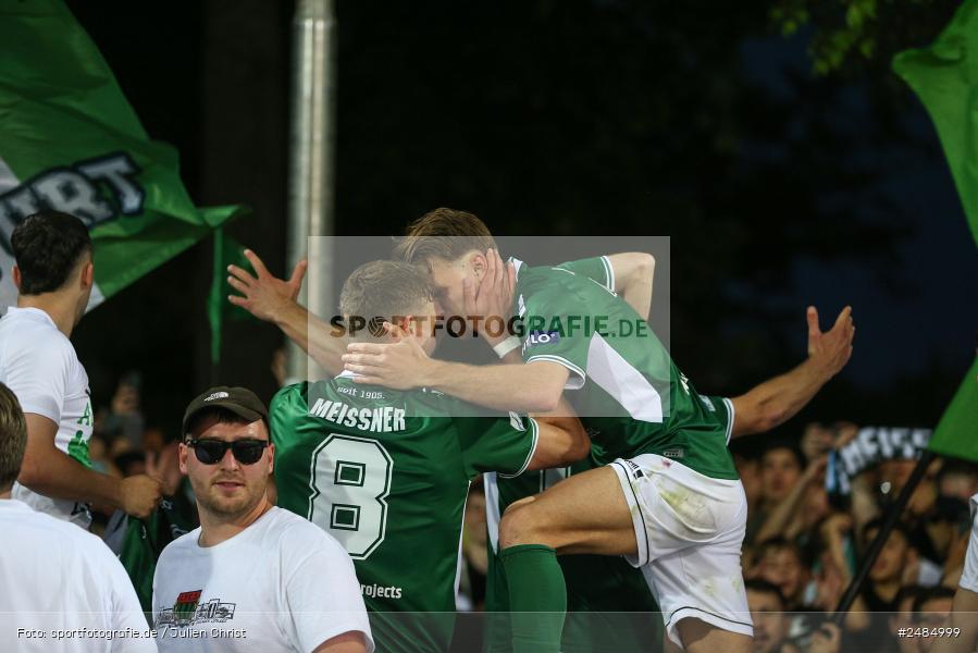 sport, action, Willy Sachs Stadion, Schweinfurt, Regionalliga Bayern, Fussball, FWK, FCS, FC Würzburger Kickers, BFV, 32. Spieltag, 1. FC Schweinfurt 1905, 02.05.2025 - Bild-ID: 2484999