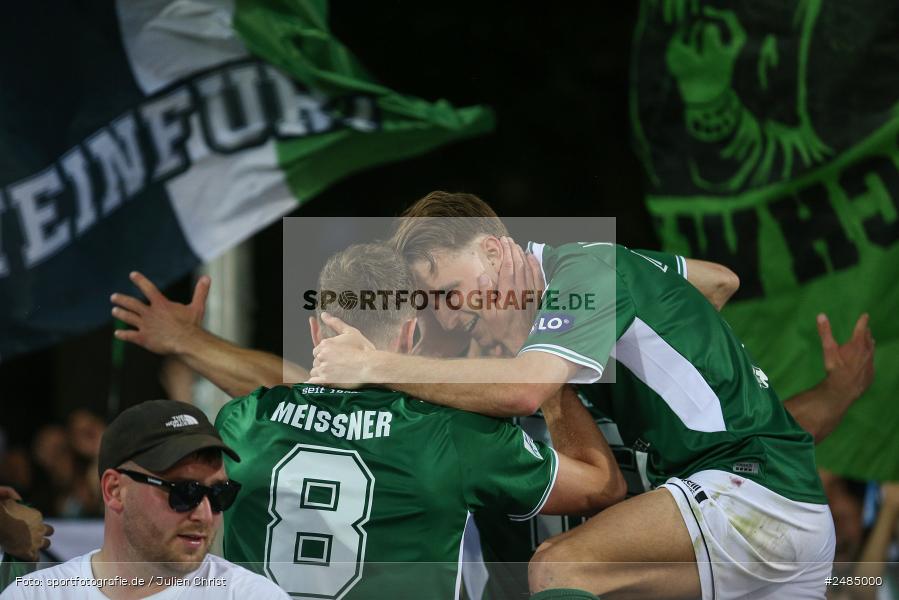 sport, action, Willy Sachs Stadion, Schweinfurt, Regionalliga Bayern, Fussball, FWK, FCS, FC Würzburger Kickers, BFV, 32. Spieltag, 1. FC Schweinfurt 1905, 02.05.2025 - Bild-ID: 2485000