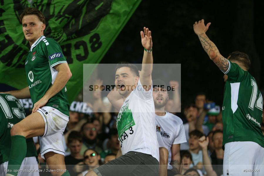 sport, action, Willy Sachs Stadion, Schweinfurt, Regionalliga Bayern, Fussball, FWK, FCS, FC Würzburger Kickers, BFV, 32. Spieltag, 1. FC Schweinfurt 1905, 02.05.2025 - Bild-ID: 2485001
