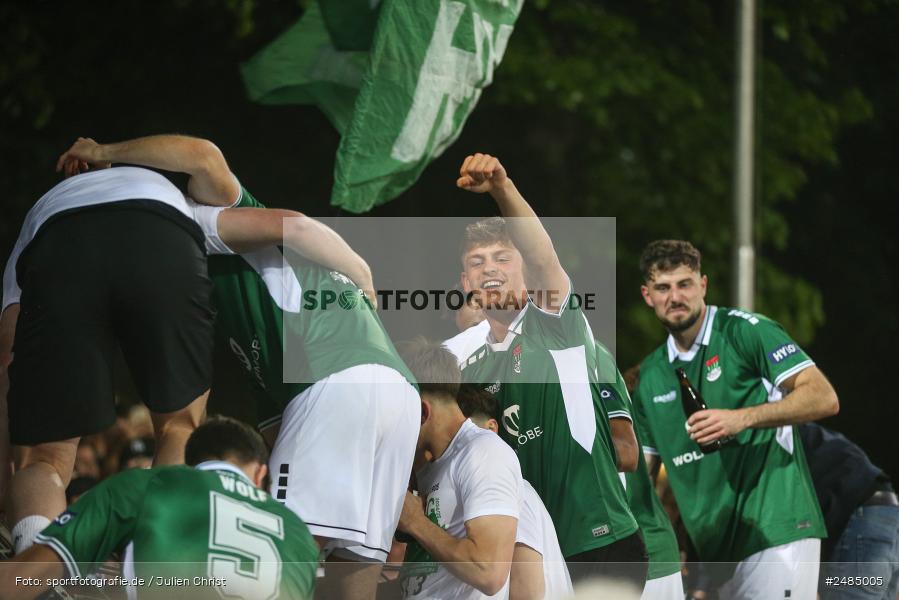 sport, action, Willy Sachs Stadion, Schweinfurt, Regionalliga Bayern, Fussball, FWK, FCS, FC Würzburger Kickers, BFV, 32. Spieltag, 1. FC Schweinfurt 1905, 02.05.2025 - Bild-ID: 2485005