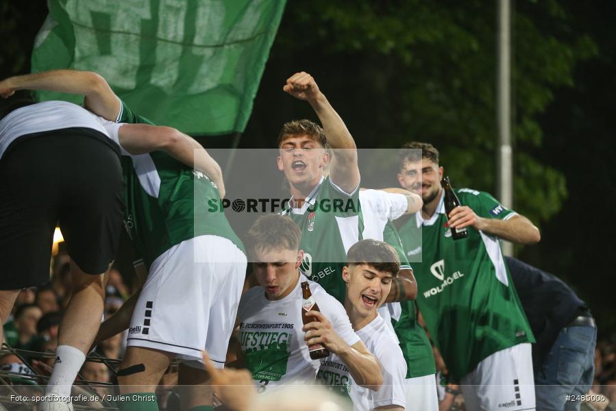 sport, action, Willy Sachs Stadion, Schweinfurt, Regionalliga Bayern, Fussball, FWK, FCS, FC Würzburger Kickers, BFV, 32. Spieltag, 1. FC Schweinfurt 1905, 02.05.2025 - Bild-ID: 2485006