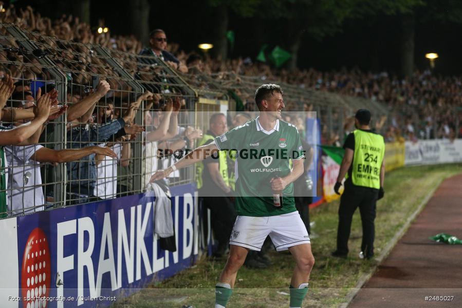 sport, action, Willy Sachs Stadion, Schweinfurt, Regionalliga Bayern, Fussball, FWK, FCS, FC Würzburger Kickers, BFV, 32. Spieltag, 1. FC Schweinfurt 1905, 02.05.2025 - Bild-ID: 2485027