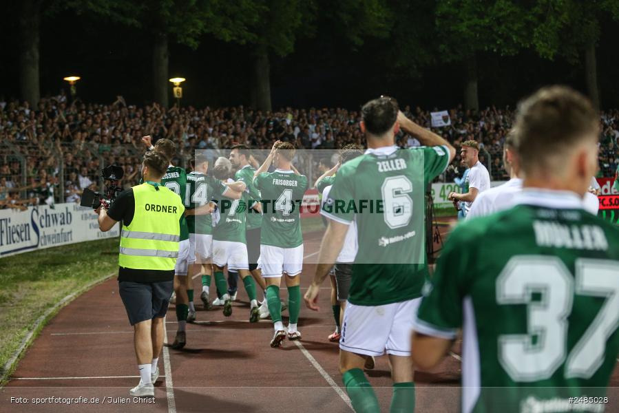 sport, action, Willy Sachs Stadion, Schweinfurt, Regionalliga Bayern, Fussball, FWK, FCS, FC Würzburger Kickers, BFV, 32. Spieltag, 1. FC Schweinfurt 1905, 02.05.2025 - Bild-ID: 2485028
