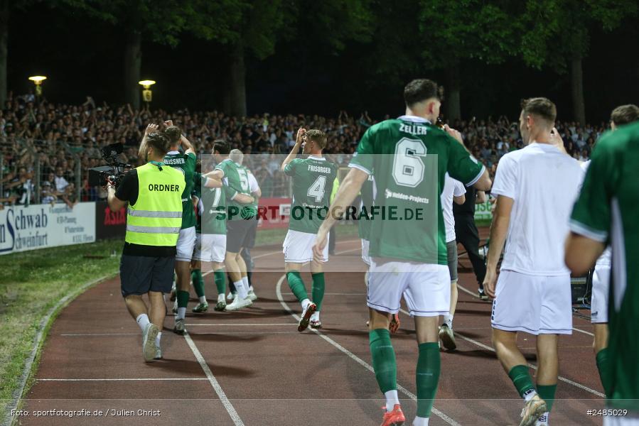 sport, action, Willy Sachs Stadion, Schweinfurt, Regionalliga Bayern, Fussball, FWK, FCS, FC Würzburger Kickers, BFV, 32. Spieltag, 1. FC Schweinfurt 1905, 02.05.2025 - Bild-ID: 2485029