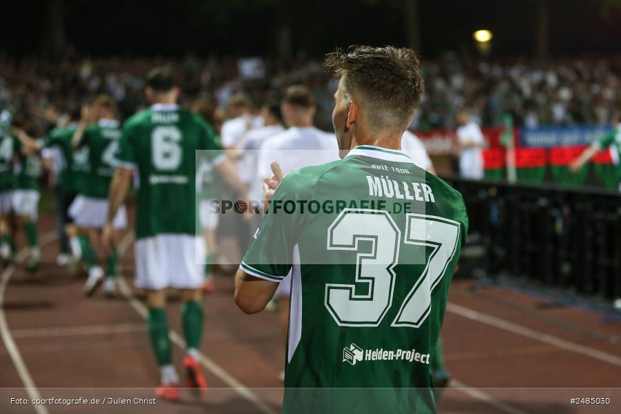 sport, action, Willy Sachs Stadion, Schweinfurt, Regionalliga Bayern, Fussball, FWK, FCS, FC Würzburger Kickers, BFV, 32. Spieltag, 1. FC Schweinfurt 1905, 02.05.2025 - Bild-ID: 2485030