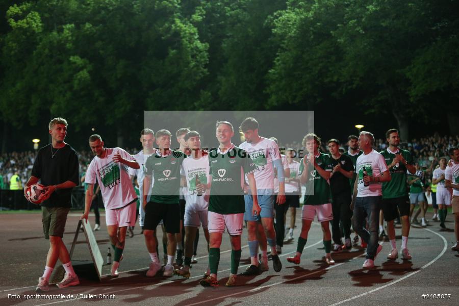 sport, action, Willy Sachs Stadion, Schweinfurt, Regionalliga Bayern, Fussball, FWK, FCS, FC Würzburger Kickers, BFV, 32. Spieltag, 1. FC Schweinfurt 1905, 02.05.2025 - Bild-ID: 2485037