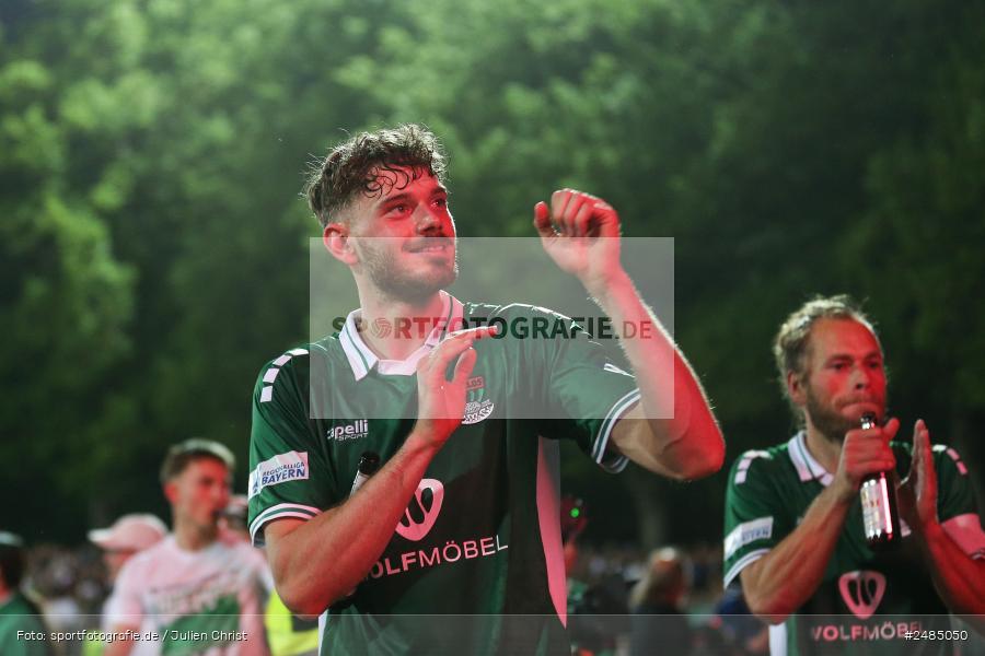 sport, action, Willy Sachs Stadion, Schweinfurt, Regionalliga Bayern, Fussball, FWK, FCS, FC Würzburger Kickers, BFV, 32. Spieltag, 1. FC Schweinfurt 1905, 02.05.2025 - Bild-ID: 2485050