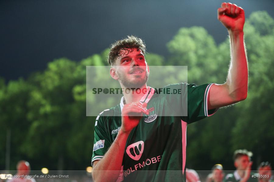 sport, action, Willy Sachs Stadion, Schweinfurt, Regionalliga Bayern, Fussball, FWK, FCS, FC Würzburger Kickers, BFV, 32. Spieltag, 1. FC Schweinfurt 1905, 02.05.2025 - Bild-ID: 2485053