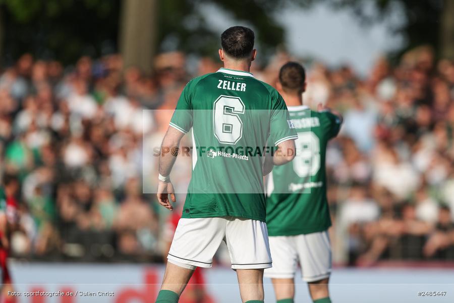 sport, action, Willy Sachs Stadion, Schweinfurt, Regionalliga Bayern, Fussball, FWK, FCS, FC Würzburger Kickers, BFV, 32. Spieltag, 1. FC Schweinfurt 1905, 02.05.2025 - Bild-ID: 2485447