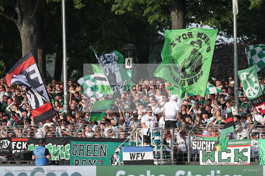 sport, action, Willy Sachs Stadion, Schweinfurt, Regionalliga Bayern, Fussball, FWK, FCS, FC Würzburger Kickers, BFV, 32. Spieltag, 1. FC Schweinfurt 1905, 02.05.2025 - Bild-ID: 2485457