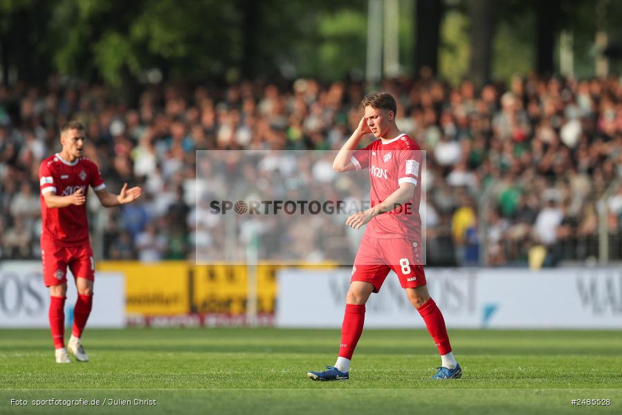sport, action, Willy Sachs Stadion, Schweinfurt, Regionalliga Bayern, Fussball, FWK, FCS, FC Würzburger Kickers, BFV, 32. Spieltag, 1. FC Schweinfurt 1905, 02.05.2025 - Bild-ID: 2485528